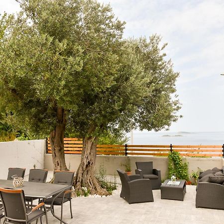 מליני Apartment Eli - Sea View מראה חיצוני תמונה