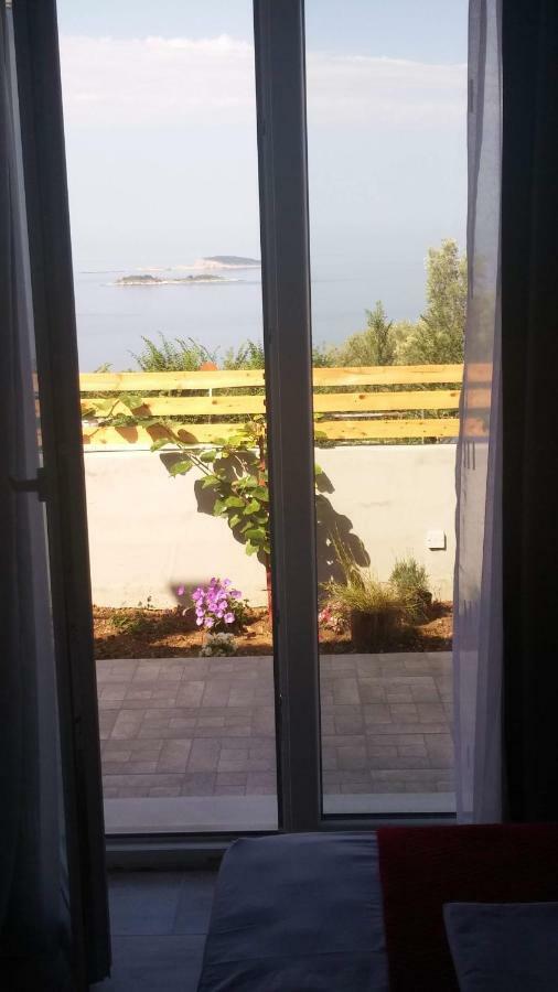 מליני Apartment Eli - Sea View מראה חיצוני תמונה