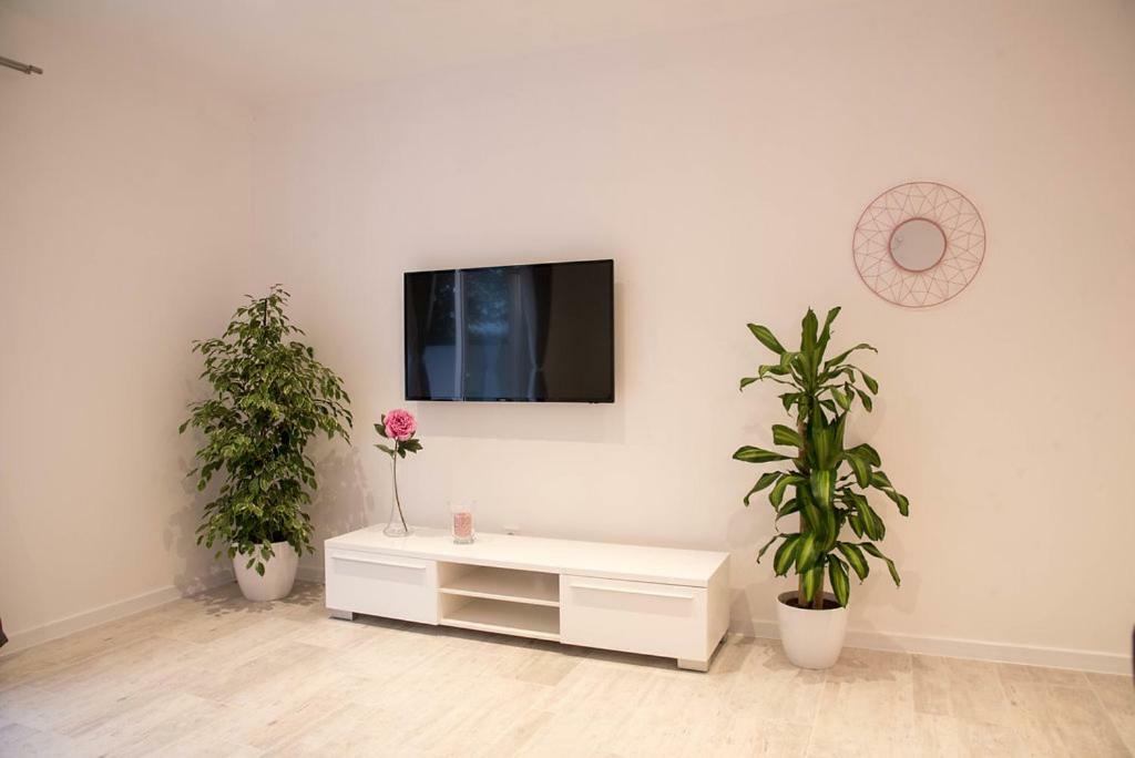 מליני Apartment Eli - Sea View מראה חיצוני תמונה
