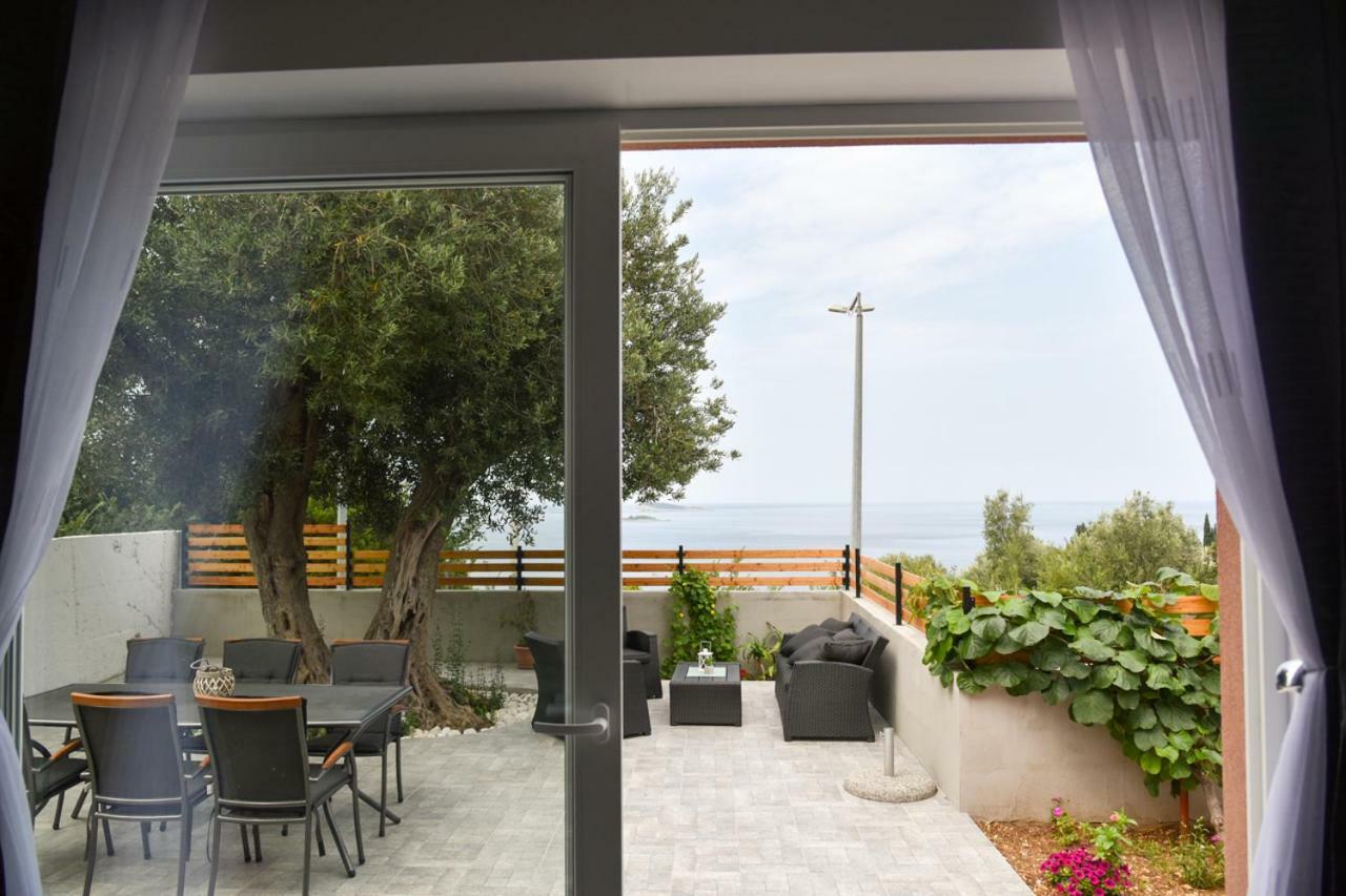 מליני Apartment Eli - Sea View מראה חיצוני תמונה