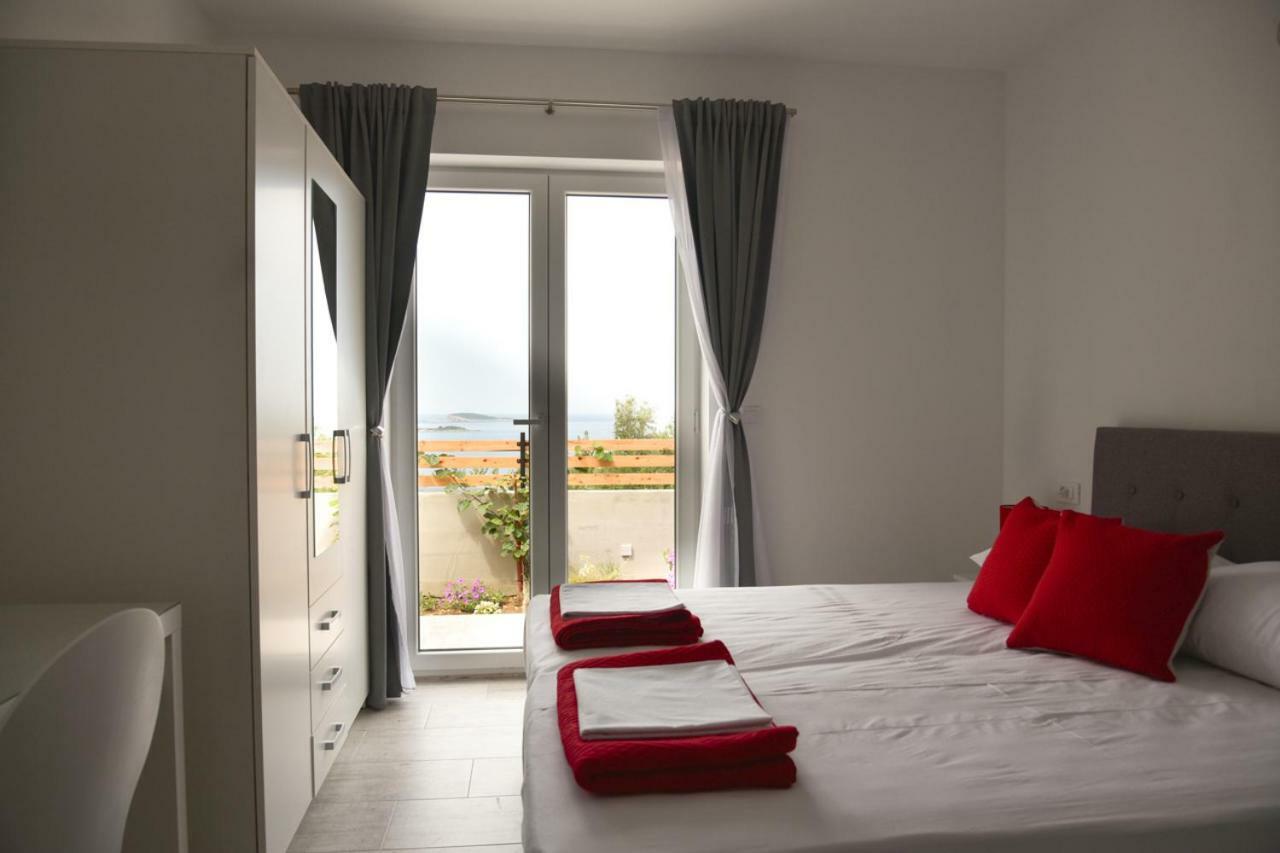 מליני Apartment Eli - Sea View מראה חיצוני תמונה